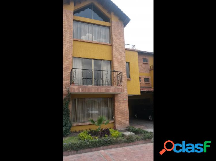 VENTA DE CASA EN CONJUNTO CERRADO EN CHIA (CUNDINAMARCA)