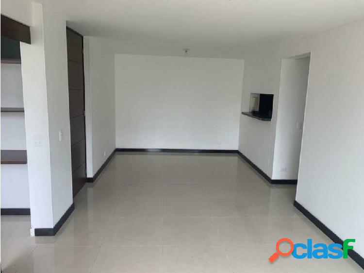 Vendo apartamento en loma de los bernal