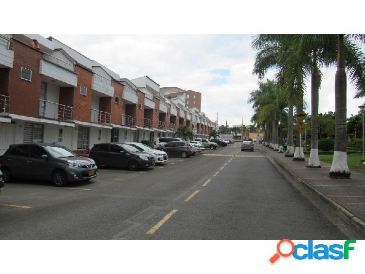 Venta de casa esquinera Av las americas Pereira