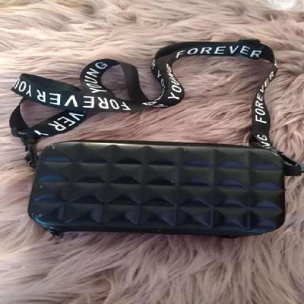 6 bolsos por 120.000