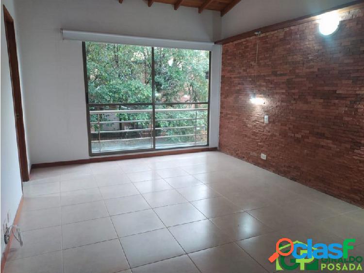 ARRIENDO CASA EN ENVIGADO - LOMA DEL ESMERALDAL