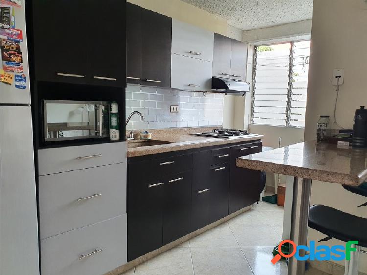 Apartamento en venta Barrio Santa Lucia unidad cerrada