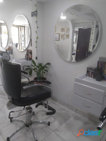 Arriendo Acreditada Peluquería Barbería