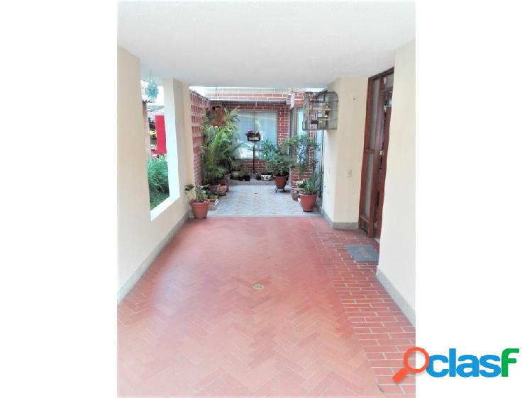 CASA EN VENTA EN ENVIGADO LOMA DEL ESCOBERO