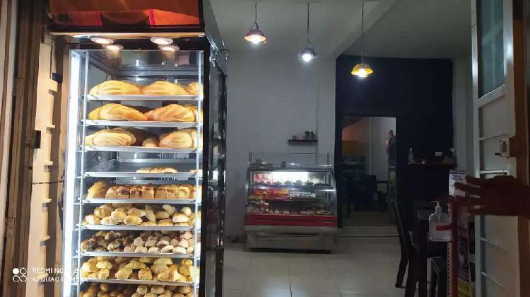 Cafetería y panadería