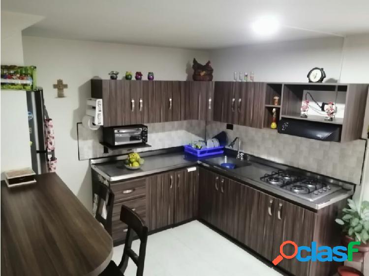 Casa en venta en el barrio 4 esquinas en la Ceja- Antioquia