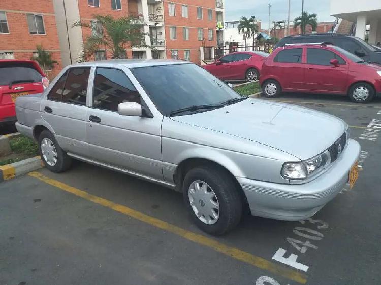 Nissan sentra b13 e muy buena condición