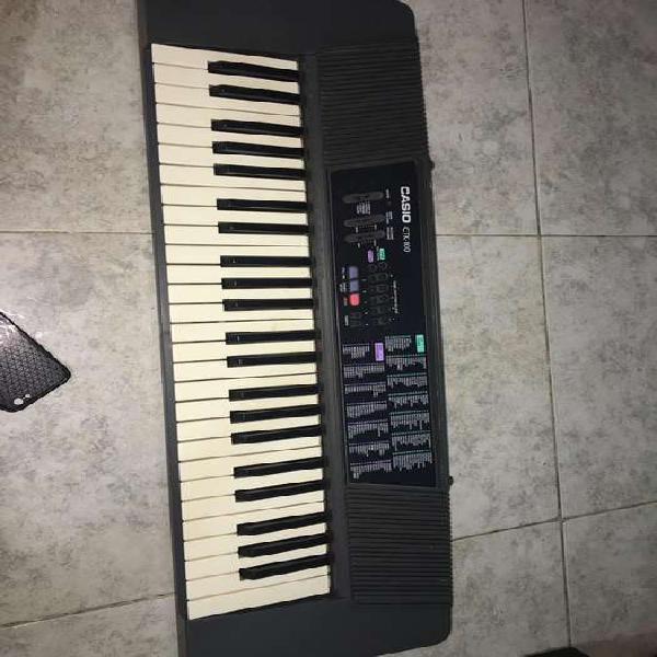 Piano Casio CTK-100