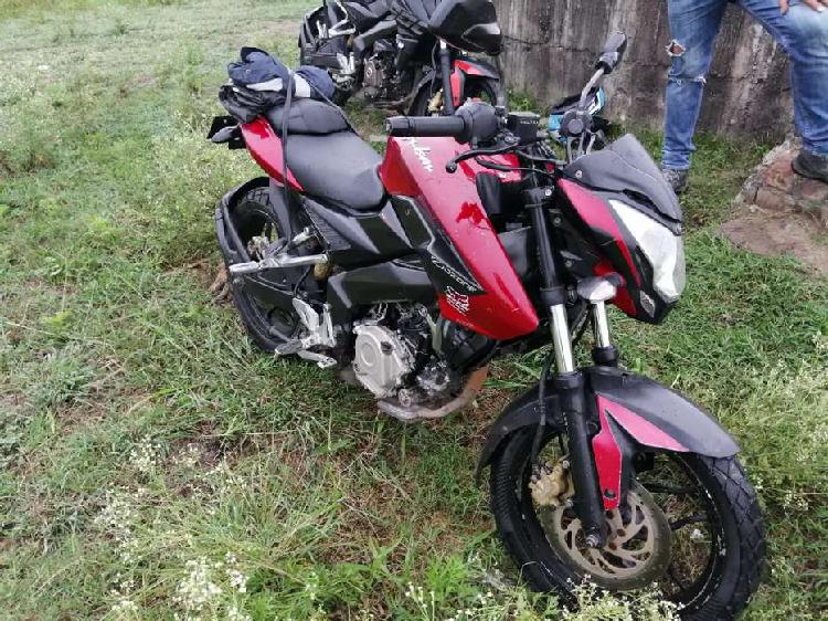 Pulsar ns 200 en buen estado barta