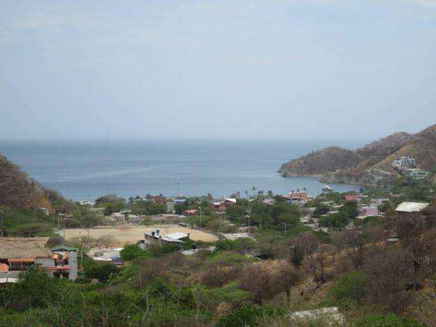 SE VENDE LOTE CON HERMOSA VISTA DE LA BAHÍA DE TAGANGA.