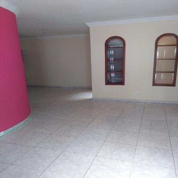 Se arrienda casa cerca a levapan