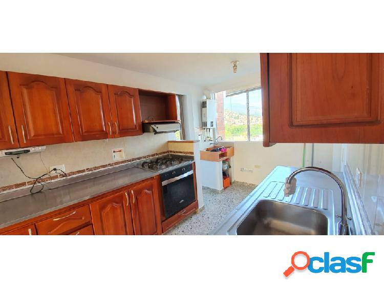 VENDO APARTAMENTO 90 M2 EN LA LOMA DE LOS BERNAL.