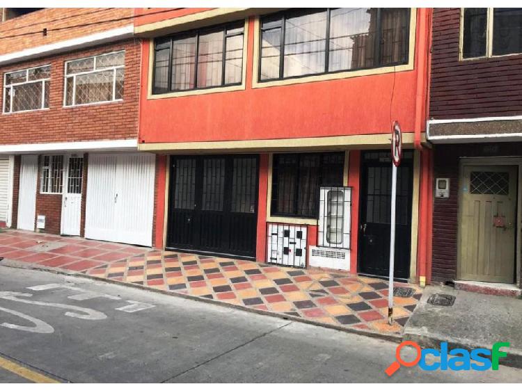VENDO CASA RENTABLE LA FLORIDA