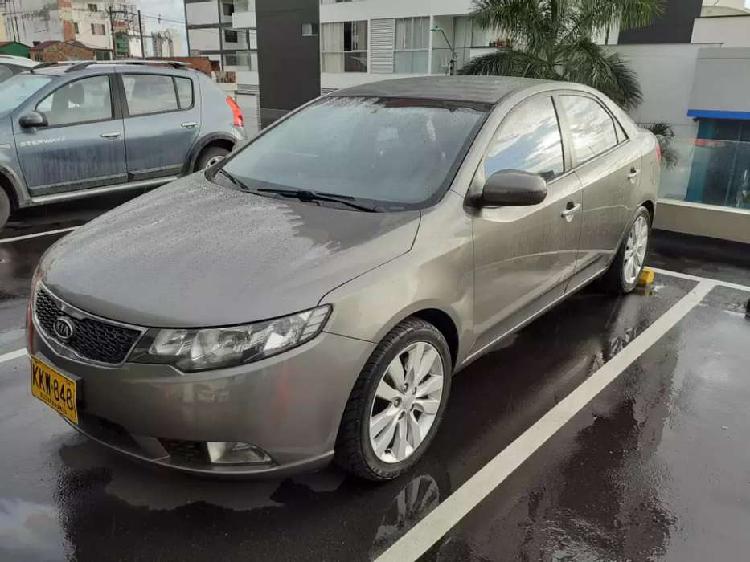 Vendo-Permuto-Financio Kia Cerato Forte