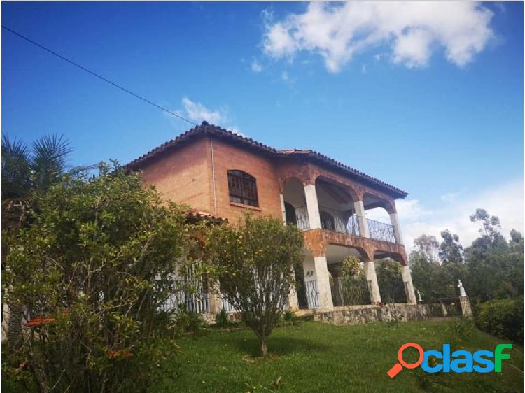 ARRIENDO CASA CAMPESTRE, LLANOGRANDE VIA AEROPUERTO