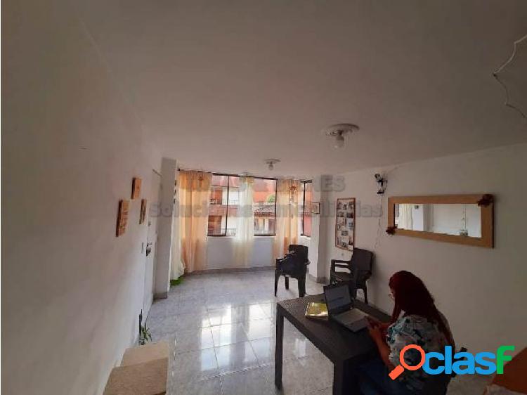 Apartamento En Venta Sabaneta Sector María Auxiliadora