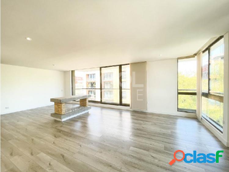 Apartamento con Terraza en arriendo en Chicó