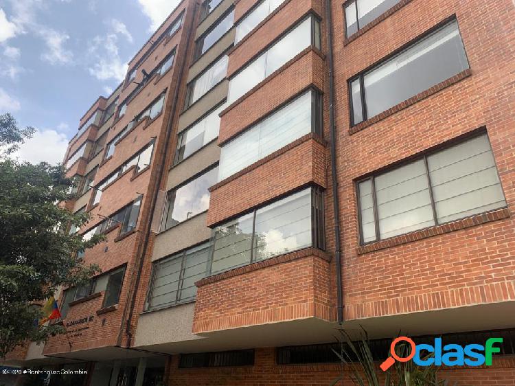 Apartamento en Chico(Bogota) RAH CO: 21-1299