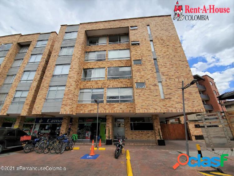 Apartamento en Las Delicias Norte RAH CO: 21-1447