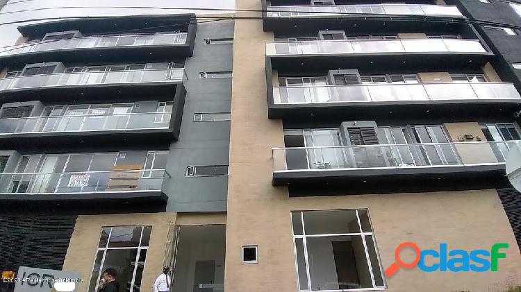 Apartamento en Los Cedros(Bogota) RAH CO: 21-474