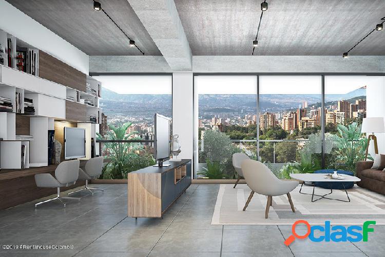 Apartamento en Milla de Oro RAH CO: 21-723