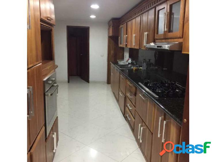 Arriendo apartamento en Laureles