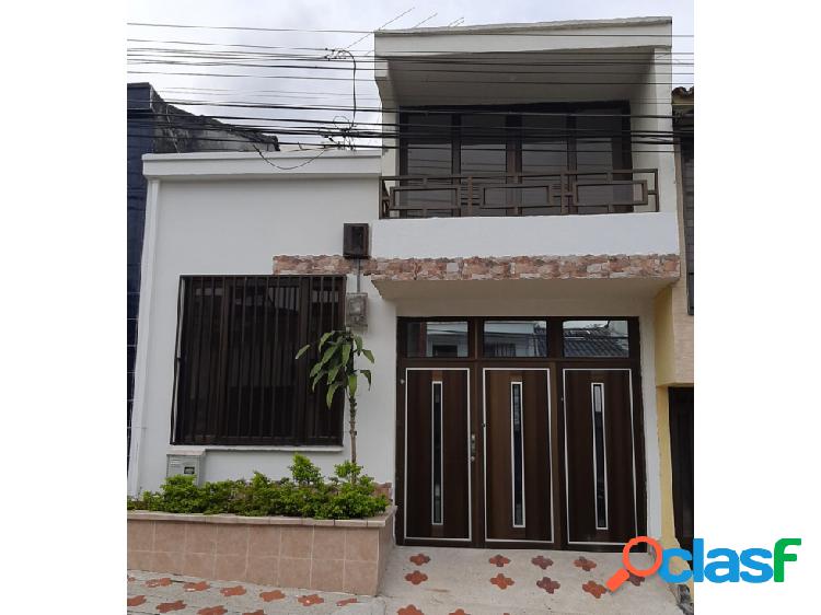 CASA DUPLEX EN CORALES