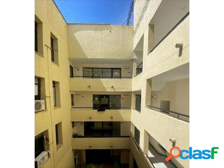 EXCELENTE OFICINA EN VENTA- MEDELLÍN