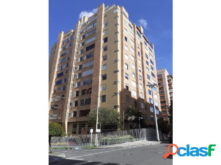 HERMOSO APARTAMENTO EN BERMIRA