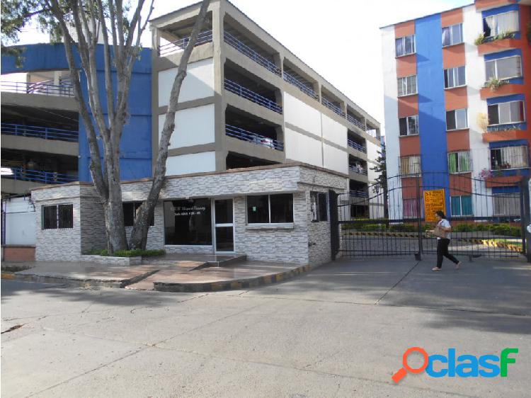 SE ALQUILA APARTAMENTO EN C.R BOSQUES DE CARANDAY- NORTE