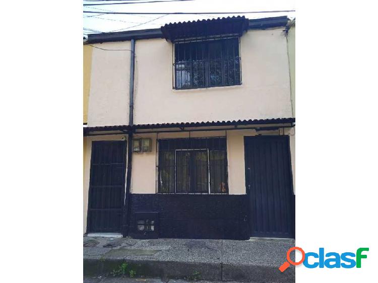 VENDO CASA CON RENTAS, CAMPESTRE A DOSQUEBRADAS