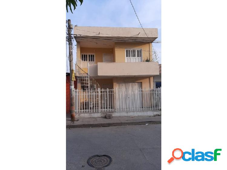 VENDO CASA DIVIDIDA BARRIO SAN JOSE DE LOS CAMPANOS