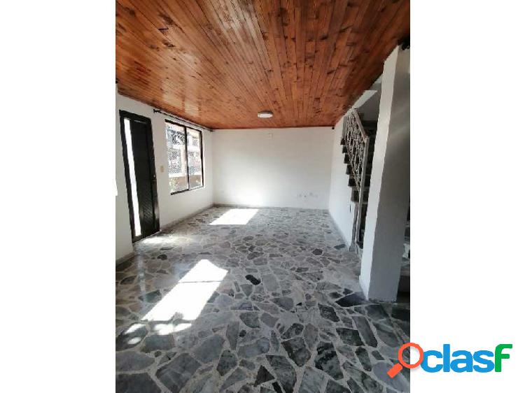 VENDO! CASA DUPLEX EN LA PRADERA DOSQUEBRADAS