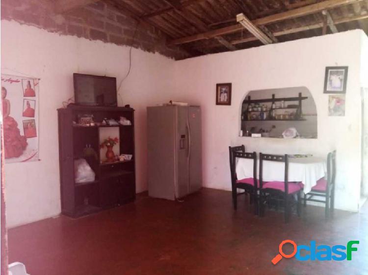 VENTA DE CASA EN SEIS DE MARZO, MONTERIA