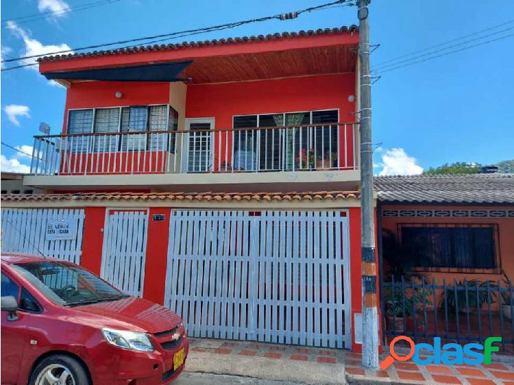 Venta Casa Con Piscina en el Barrio Chico Honda Tolima (EPG)