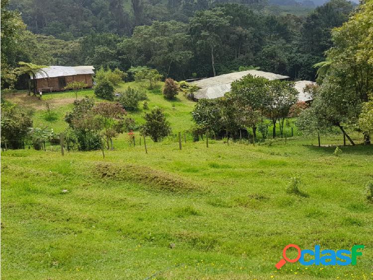 Venta de Finca-Casa de Retiros, Sector la Laguna,