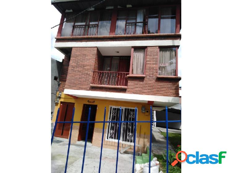 Vendo Casa Central 3 pisos independientes