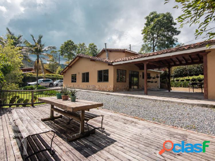 Casa en El Retiro Antioquia