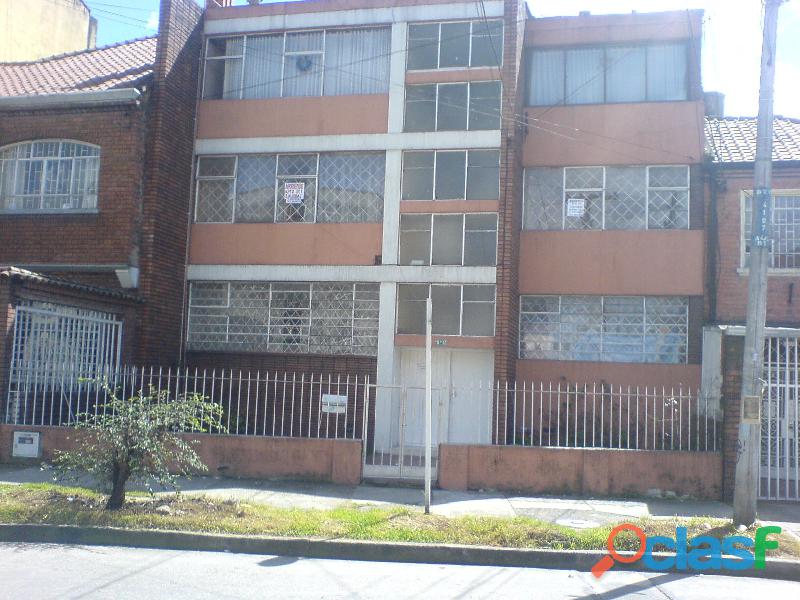 ARRIENDO CASA CHAPINERO 4 ALCOBAS 2150.000 DIRECTAMENTE