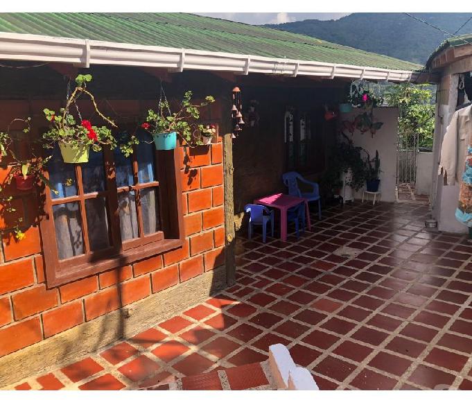 CASA CAMPESTRE 1200MTS