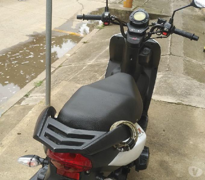 Se vende moto usada 2016 Dinamic R Uso 610 Ojo leer descrip