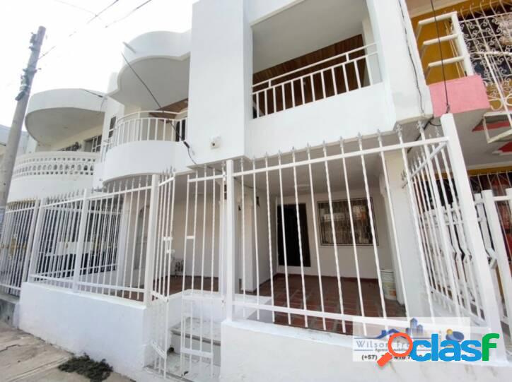 Casa En Venta, Urbanización Las Palmeras, Cartagena De