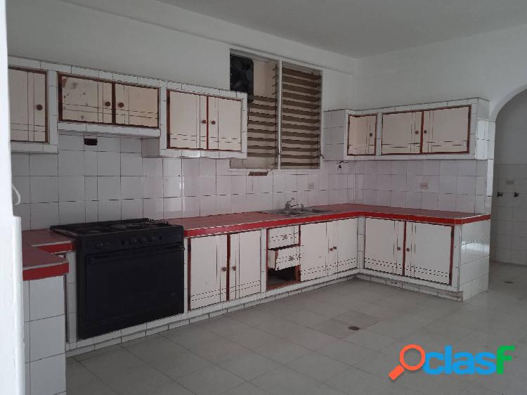 ALQUILER DE APARTAMENTO EN EL CENTRO DE BARQUISIMETO