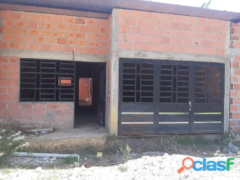 Hermosa casa en obra negra ubicada en San Martin César