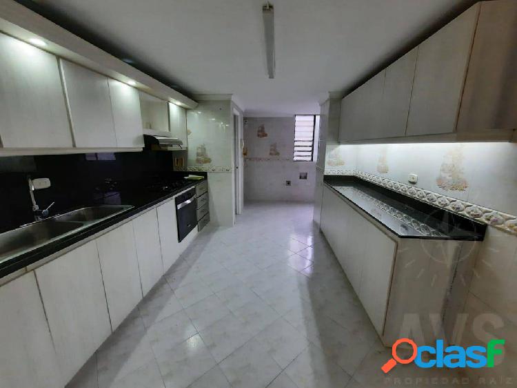 Apartamento para venta en el Poblado 4365