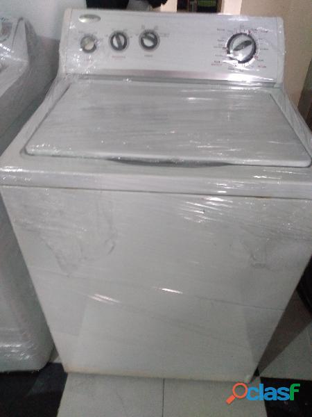 Se vende lavadora Whirlpool de 38 libras