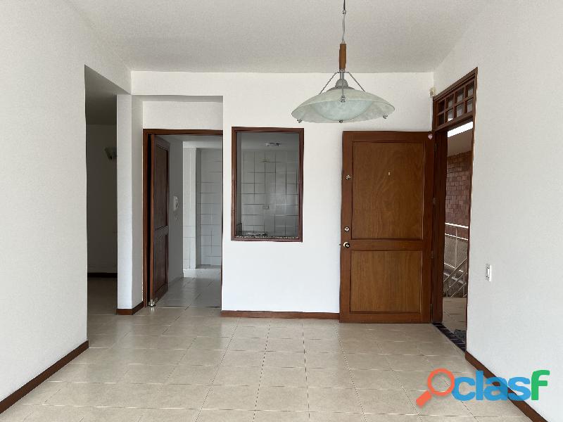 VENDO APARTAMENTO ALTOS DEL JOCKEY CIUDAD JARDIN CALI