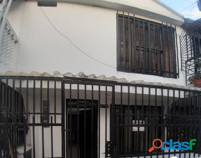 Se vende casa en barrio Villa del Prado