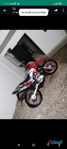 Vendo moto enduro