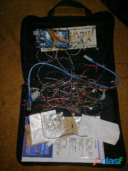 Arduino Mega original, con accesorios